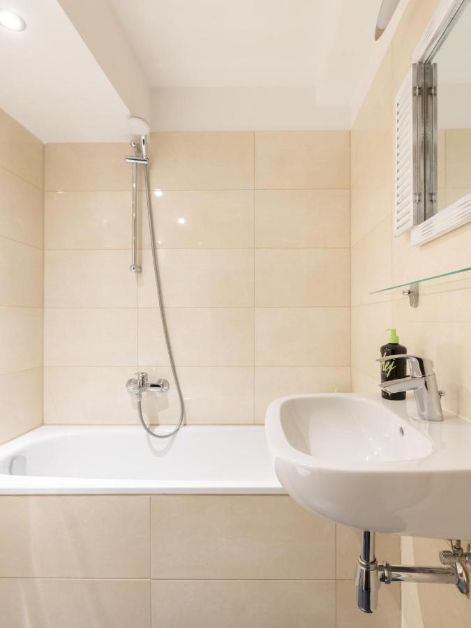 Limehome Berlin Florastrasse Dış mekan fotoğraf